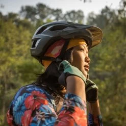 Fulbaari | DZi | Throwback Headband -Accessories Series Rolloverimage 3 ec480824 00d1 4955 806f b285cbcd4758